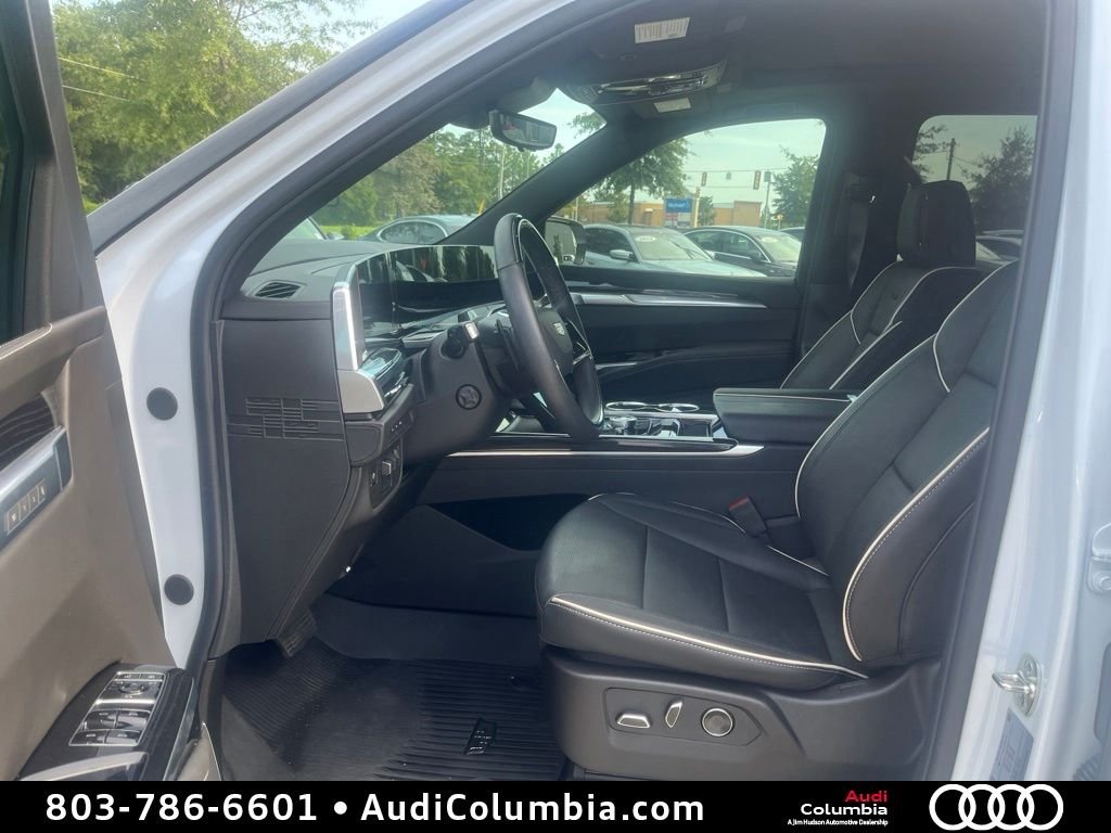 Used 2026 White Cadillac Sport image 5