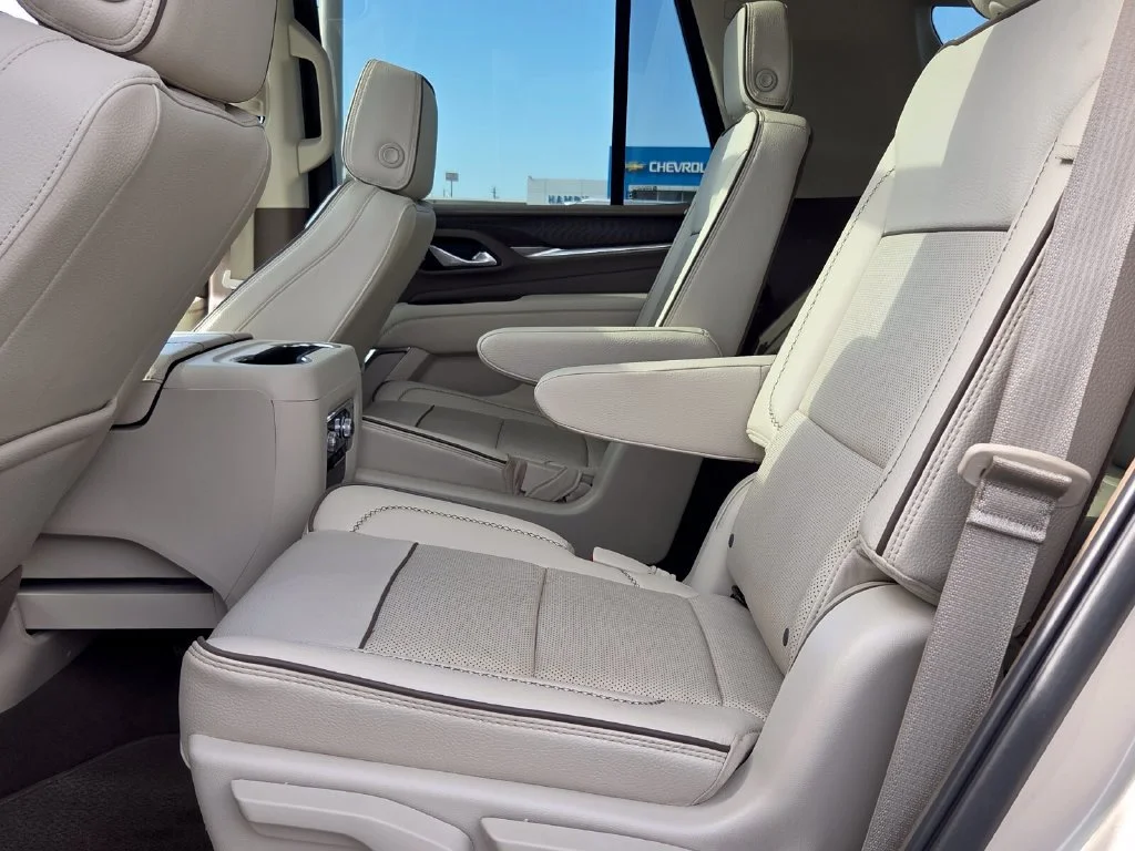 Used 2022 PEARL BEIGE METALLIC GMC Denali image 6