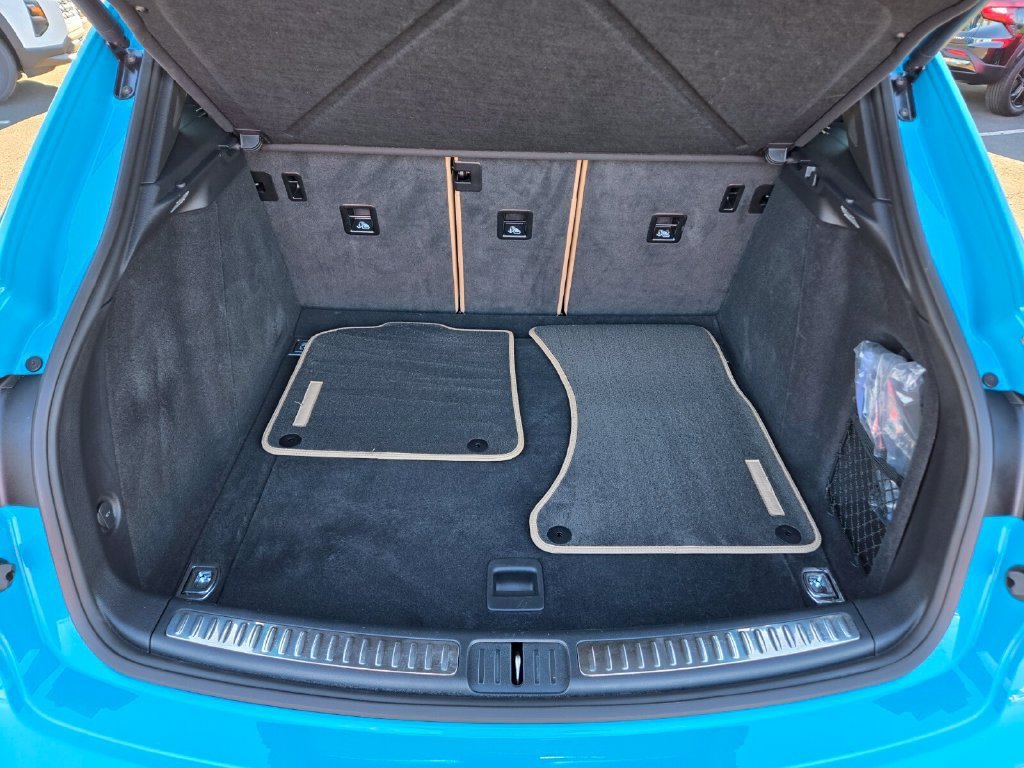 2022 Porsche Macan S - Photo 13