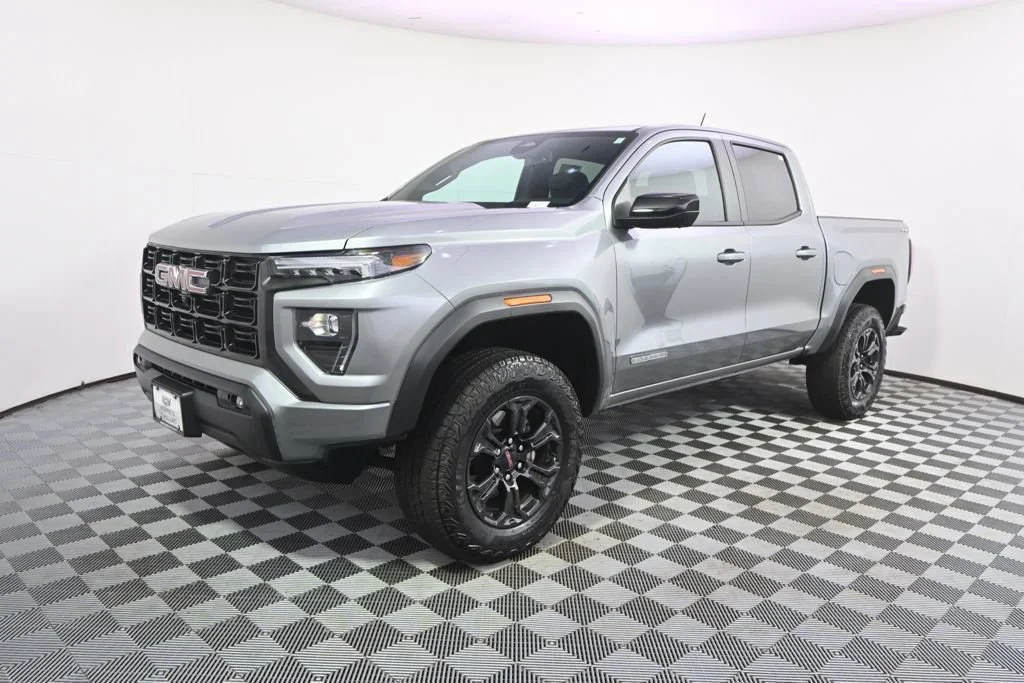 Used 2025 GMC Canyon Elevation with VIN 1GTP2BEK8S1193137 for sale in Minneapolis, Minnesota