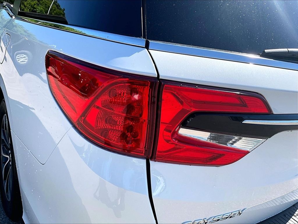 Used 2021 White Honda EX-L image 33