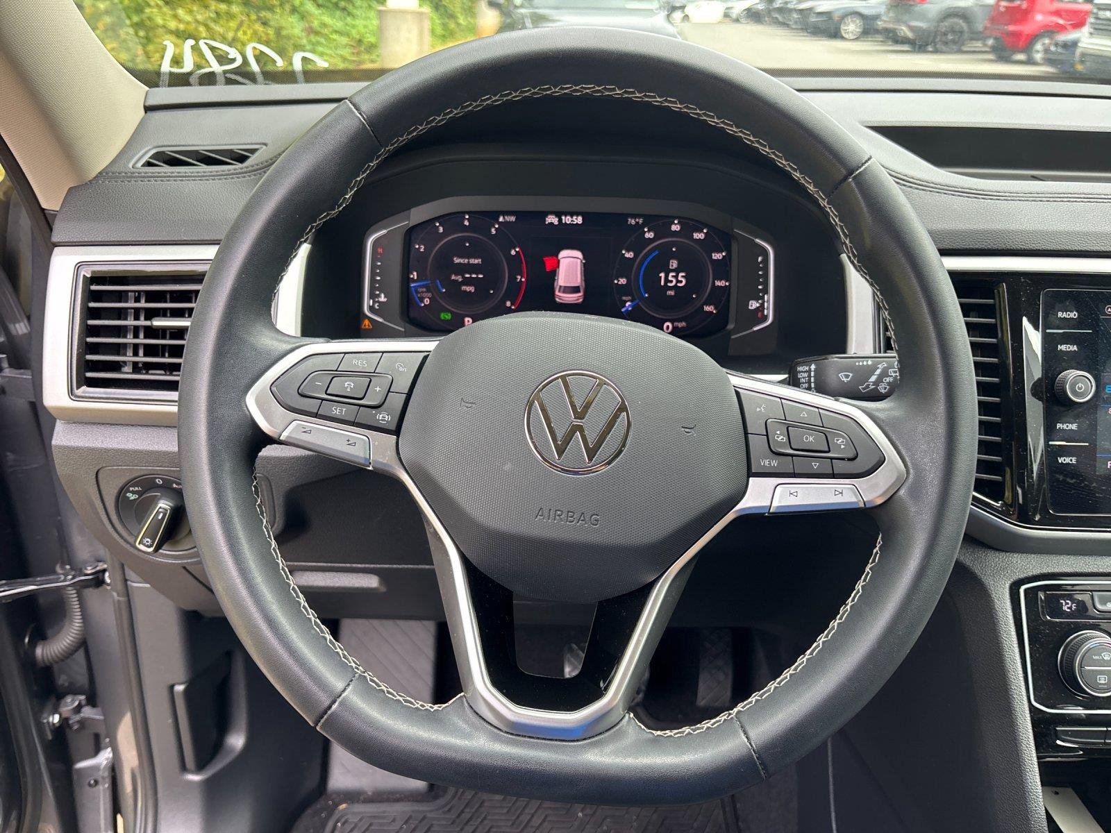 Used 2023 Platinum Gray Metallic Volkswagen 3.6L V6 SE w/Technology image 17