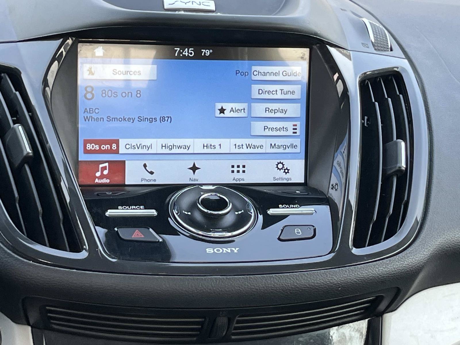 Used 2016 White Platinum Metallic Tri-Coat Ford SEL image 16