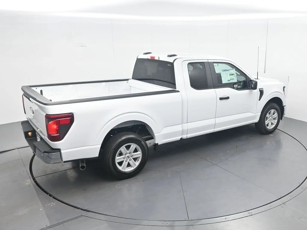 New 2026 Oxford White Ford XL image 36