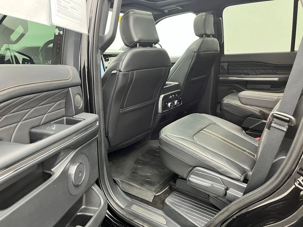 Used 2022 Black Ford Platinum image 40