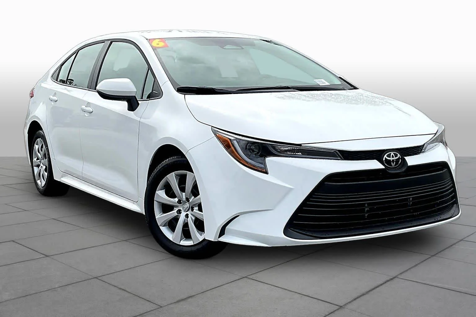 Used 2026 Ice Cap Toyota LE image 3