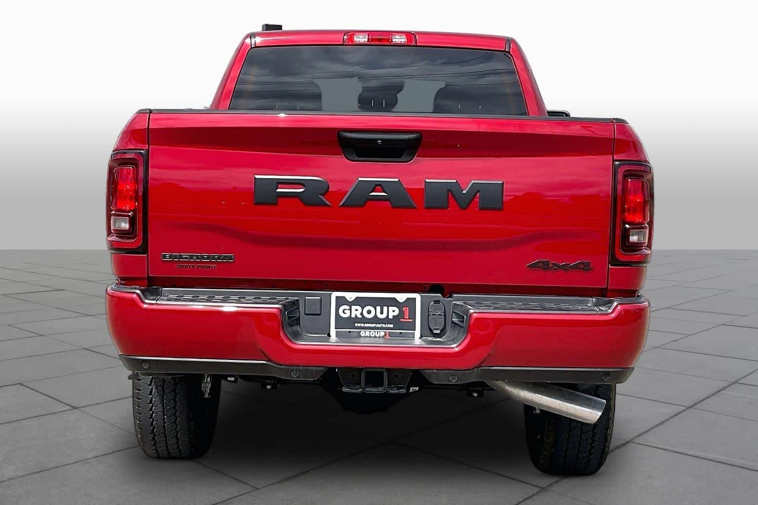 New 2026 Molten Red Pearl-Coat Exterior Paint RAM Big Horn image 4
