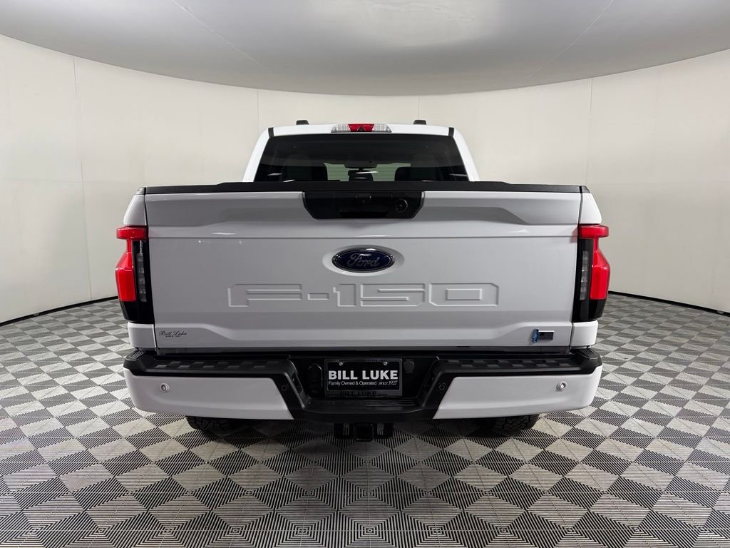 Used 2023 White Ford XLT image 8