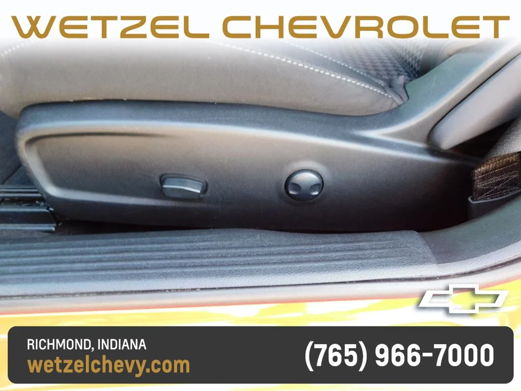 Used 2023 Orange Dodge SXT image 13