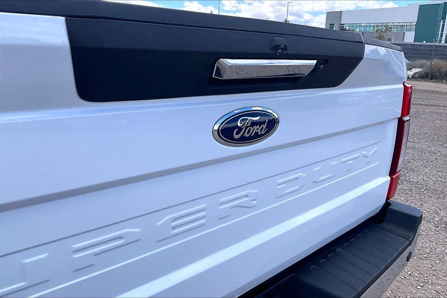 Used 2022 Oxford White Ford LARIAT image 28