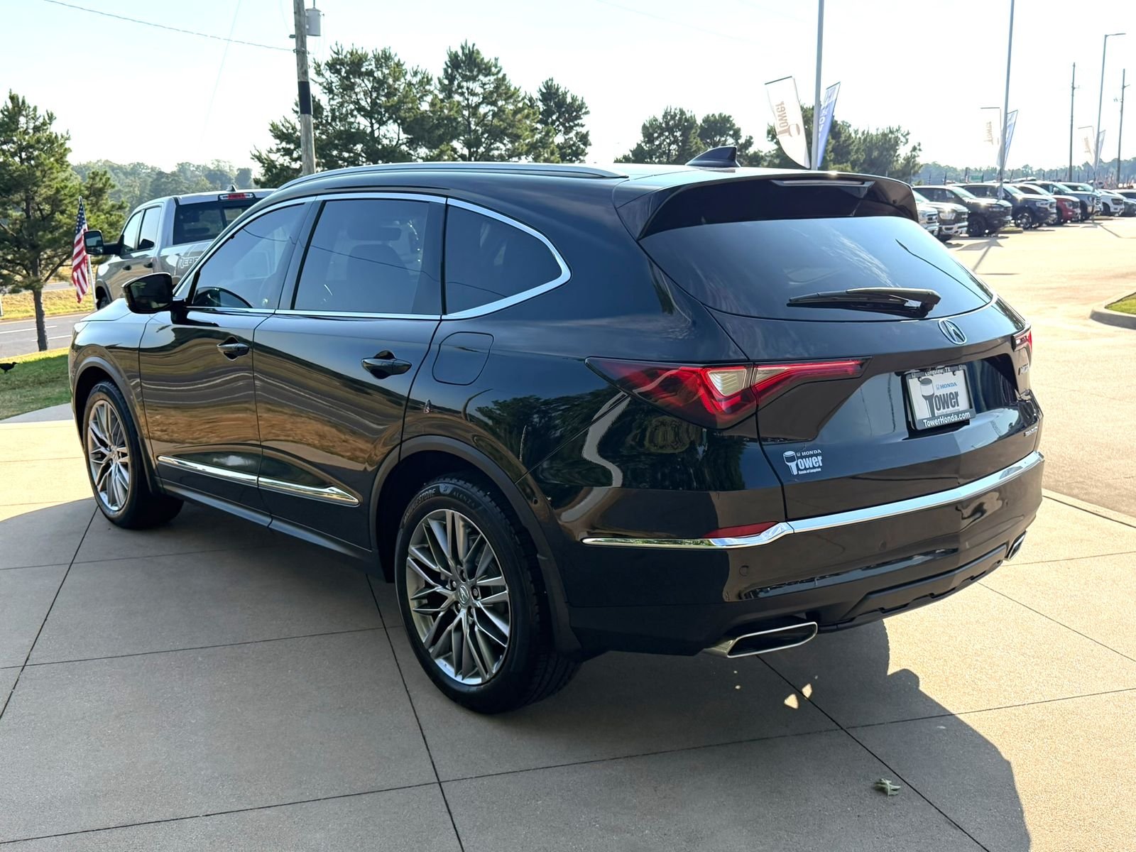 Used 2024 Majestic Black Pearl Acura Advance image 4