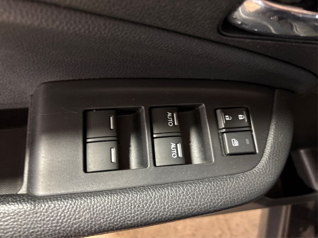 Used 2019 Black Honda Touring image 37
