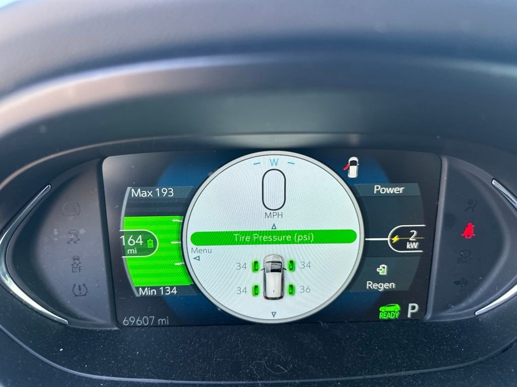 Used 2020 White Chevrolet Premier image 21