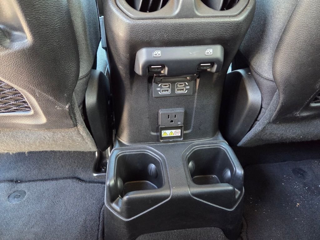Used 2024 White Jeep Rubicon image 15