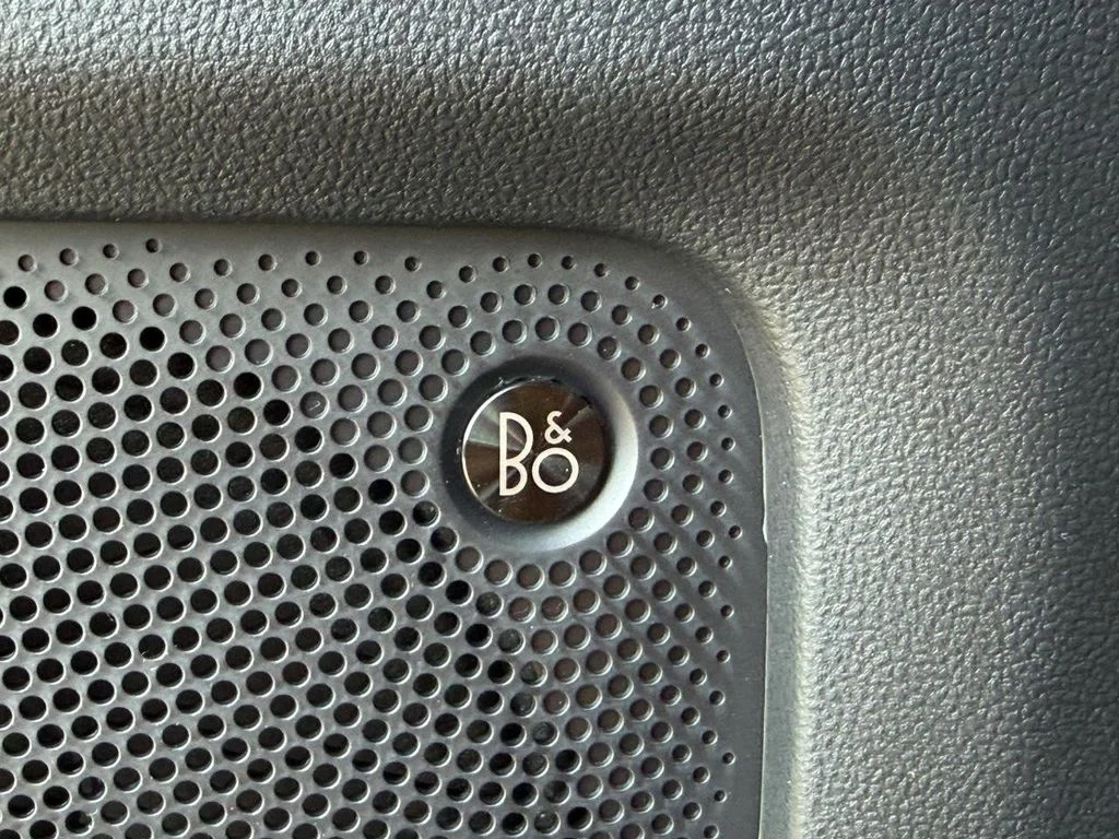 New 2026 Carbonized Gray Metallic Ford Outer Banks® image 17