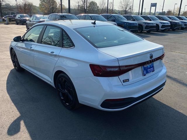 New 2026 White Volkswagen 1.5T SE image 4