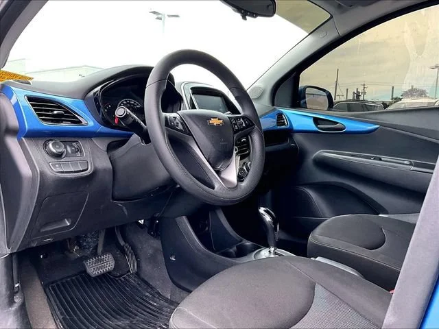 Used 2017 (Metallic Paint.) Chevrolet LT image 8