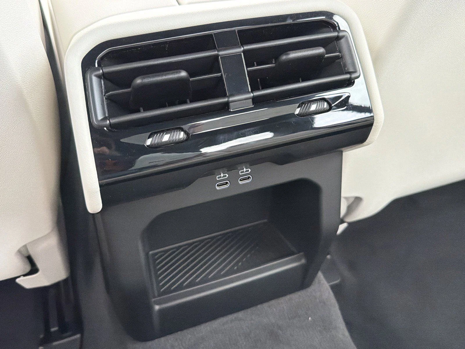 New 2027 Black Sapphire Metallic BMW 530i xDrive image 20