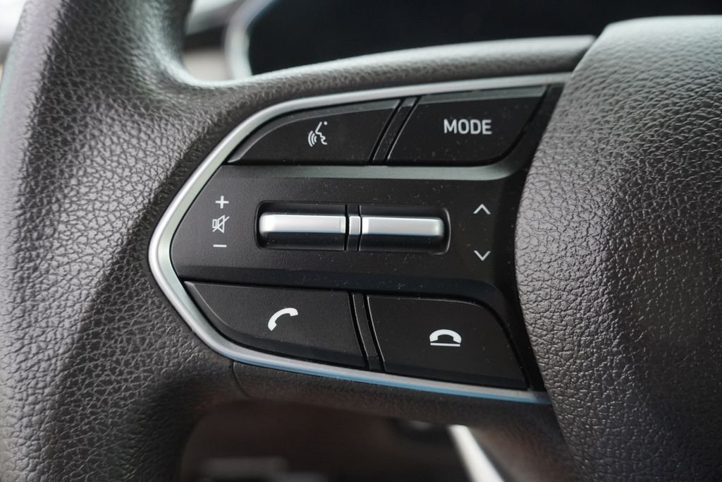 Certified Used 2020 Black Hyundai SE image 19