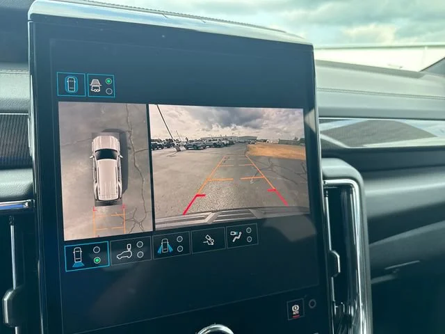 New 2026 Onyx Black GMC Elevation image 23