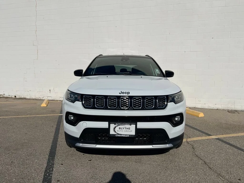 Used 2025 White Jeep Limited image 2