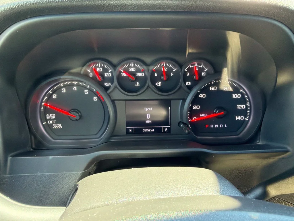 Used 2022 BLACK Chevrolet Custom image 32