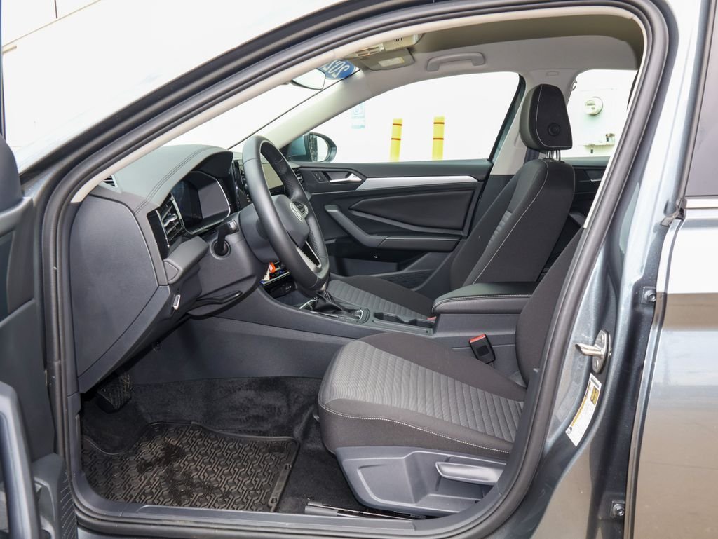 New 2026 Silver Volkswagen 1.5T S image 11