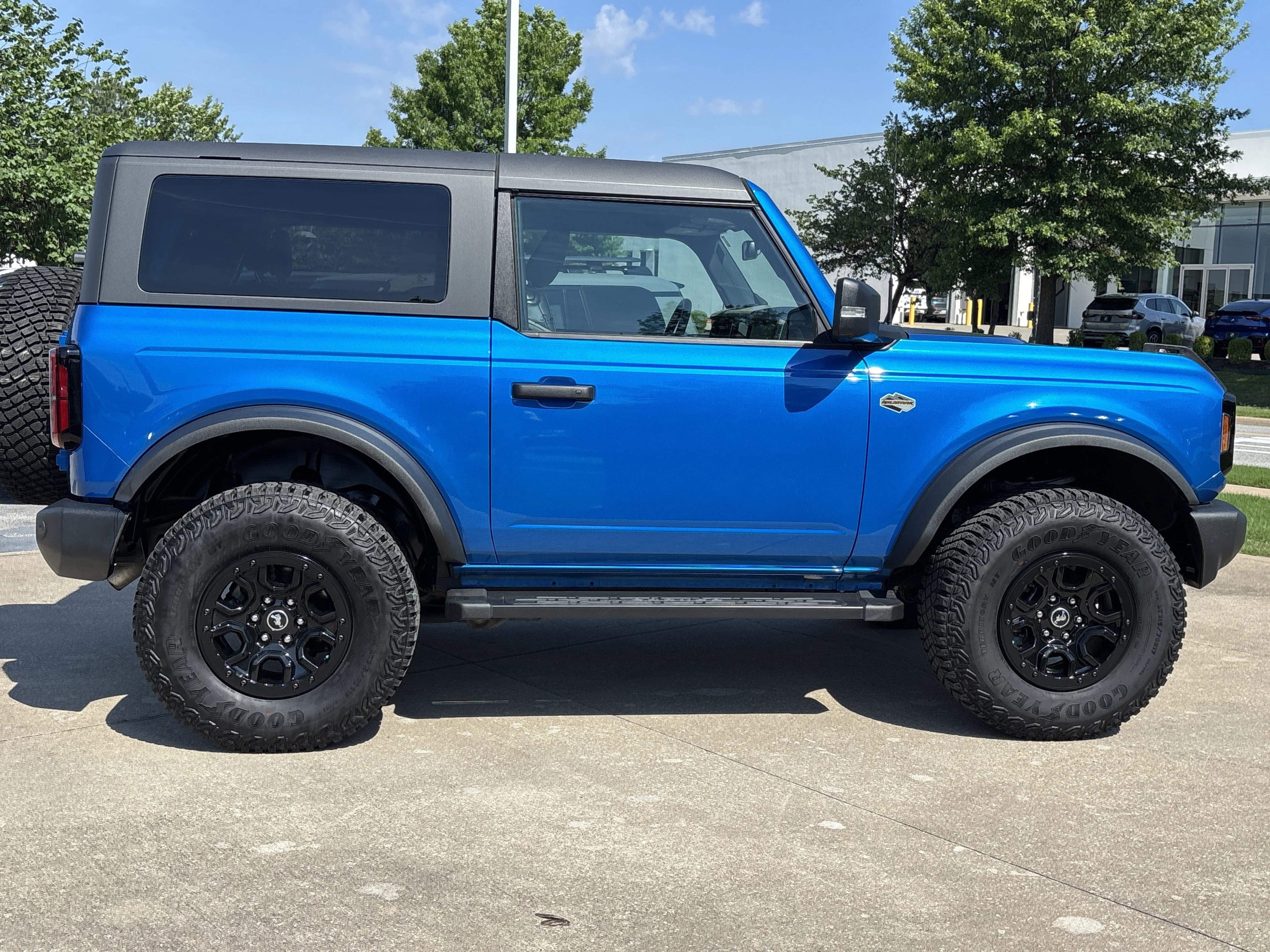 Used 2022 Velocity Blue Metallic Ford Wildtrak 2 Dr Advanced 4WD image 2