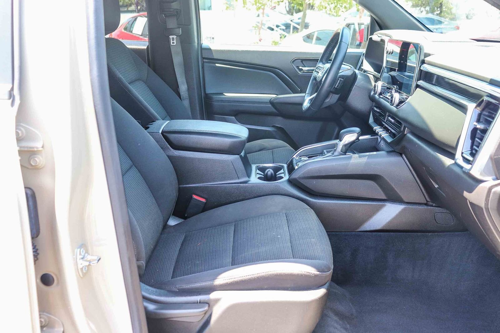 Used 2024 Desert Sand Metallic GMC Elevation image 20