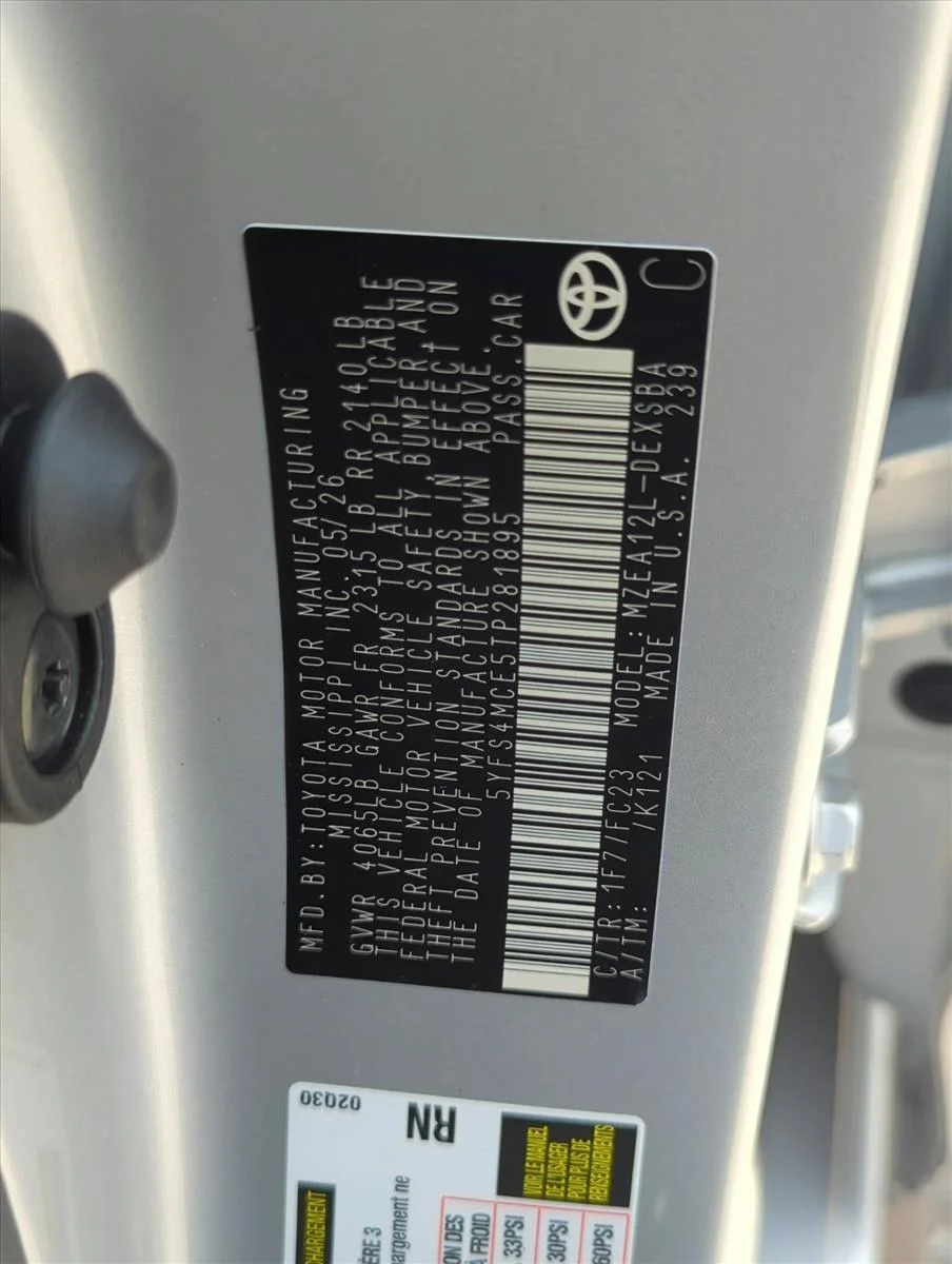 Used 2026 Classic Silver Met Toyota SE image 25