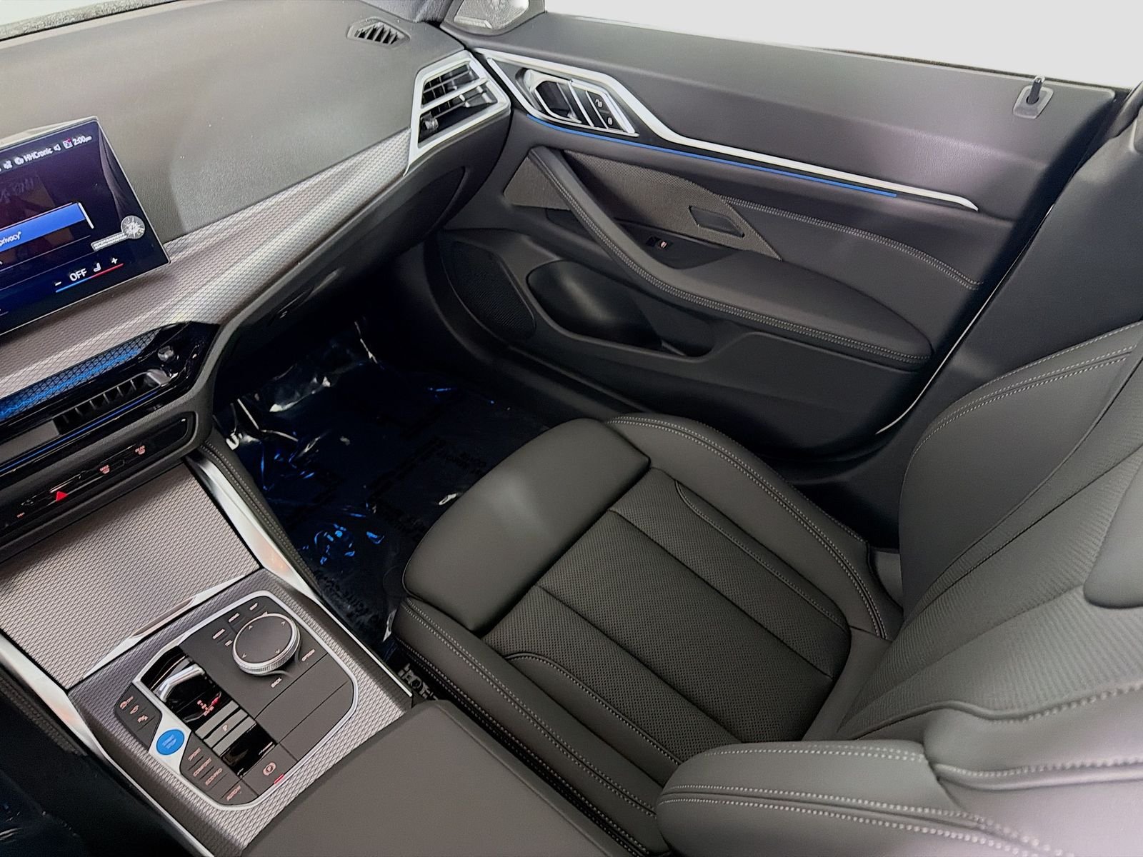 New 2026 Alpine White BMW eDrive40 image 25