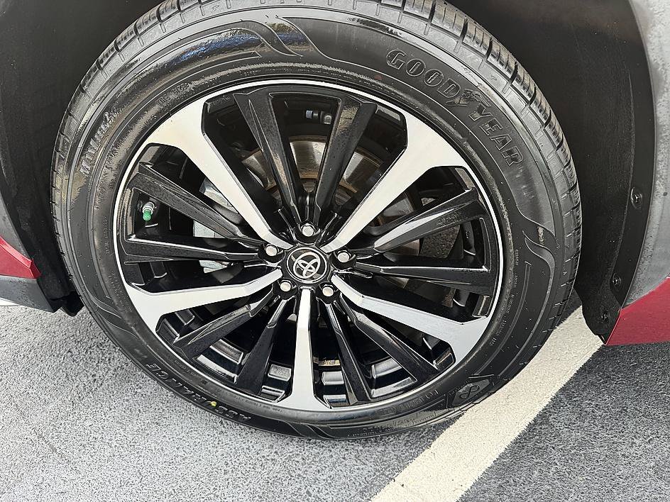 Used 2021 Ruby Flare Pearl Toyota XSE image 28
