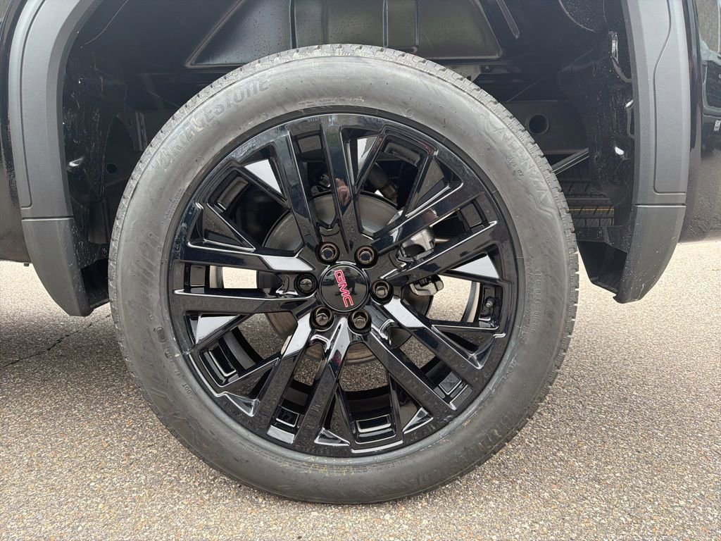 New 2026 Onyx Black GMC Elevation image 8