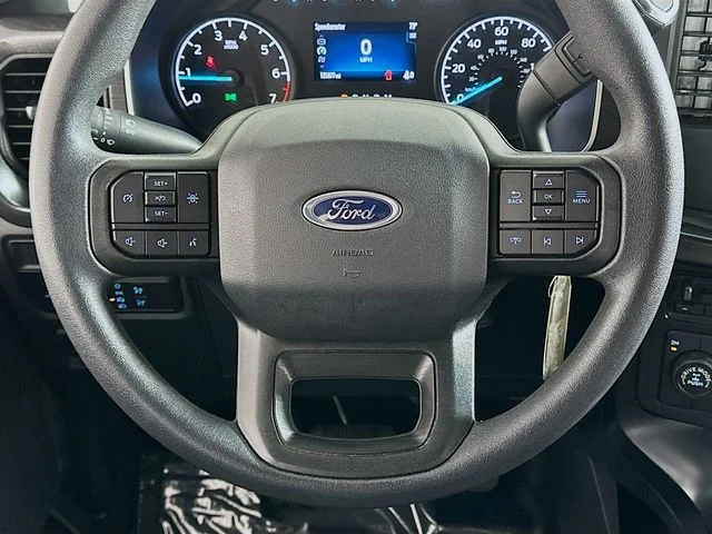 Used 2021 White Ford XL image 13