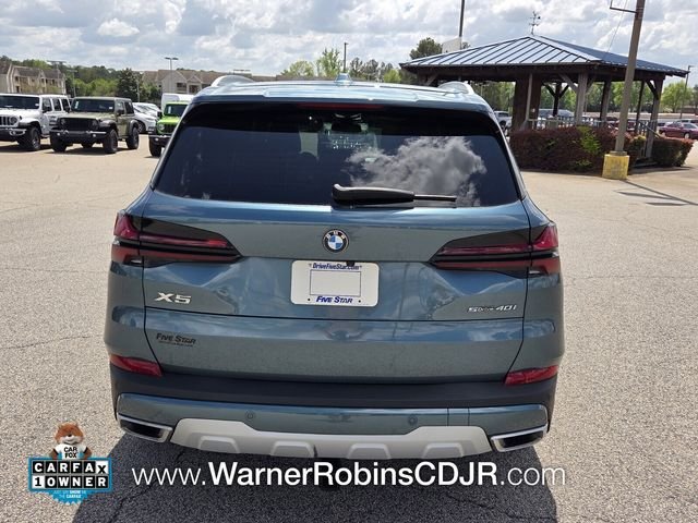 Used 2025 Blue BMW sDrive40i image 11