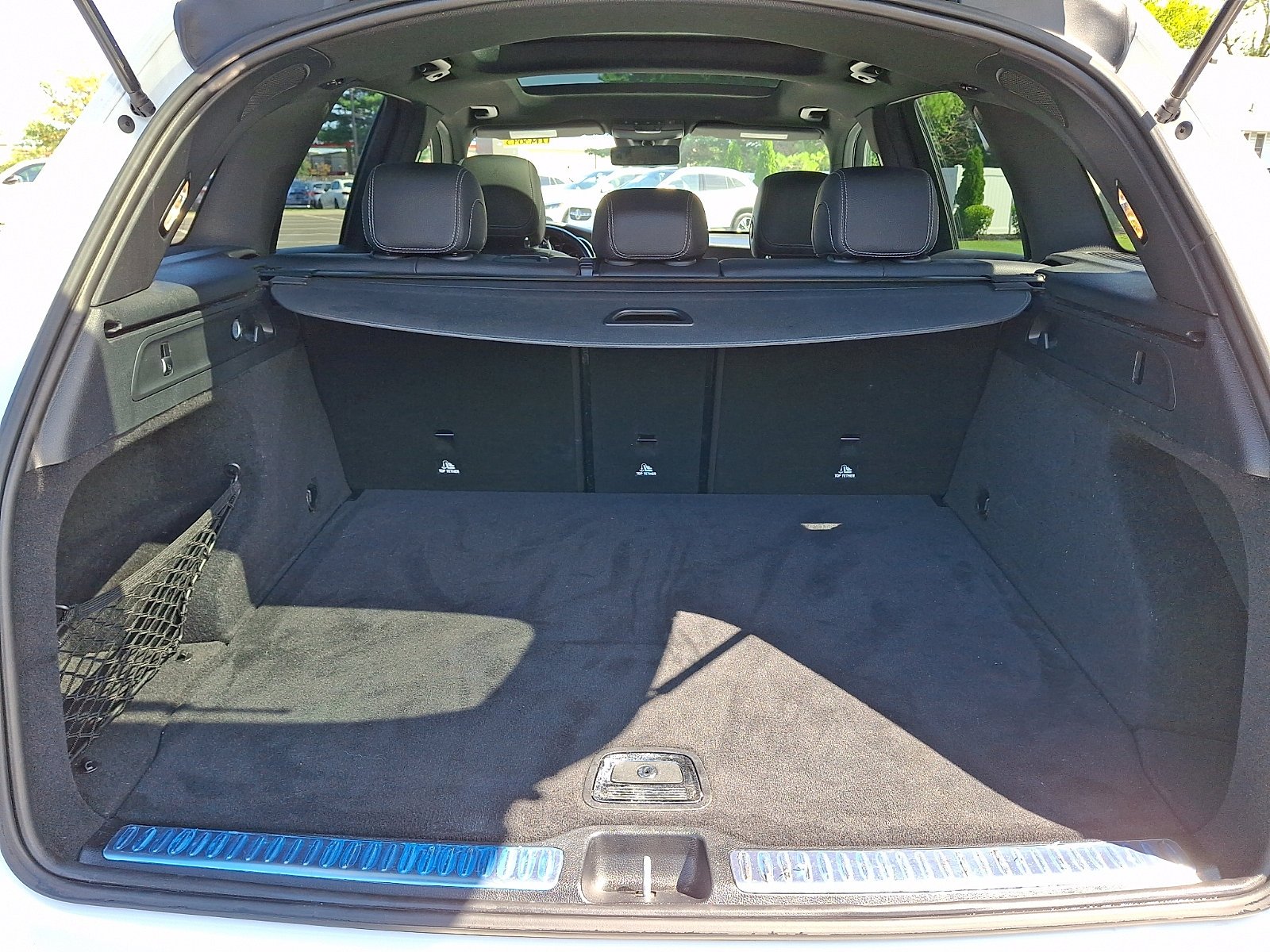 Certified Used 2022 Polar White   149 Mercedes-Benz GLC 300 image 28