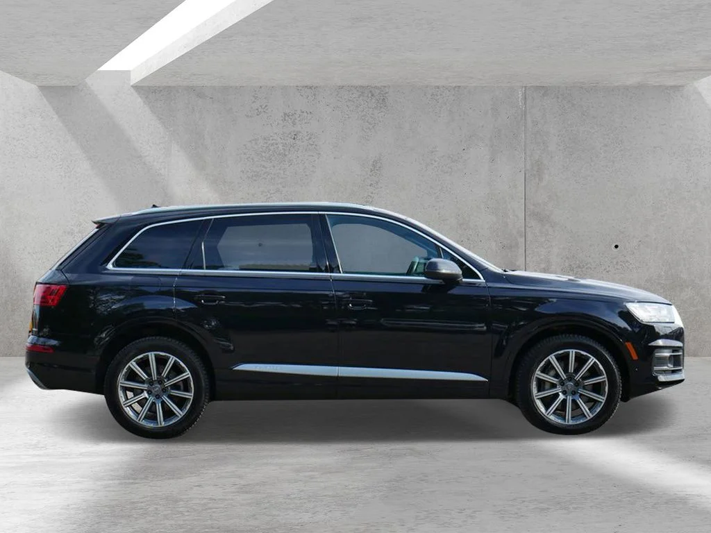 Certified Used 2019  Audi  image 2