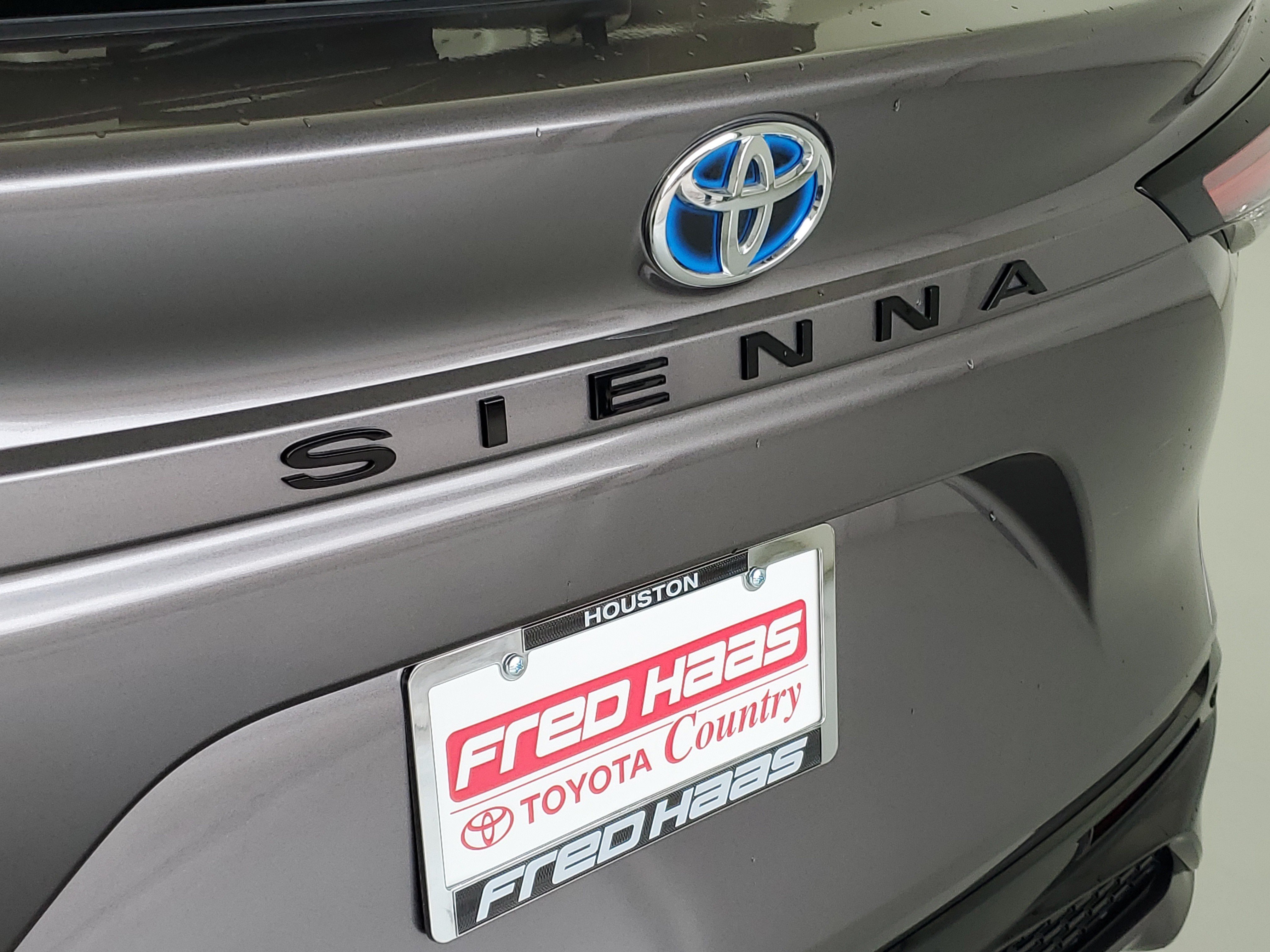 Used 2022 Predawn Gray Mica Toyota XSE image 8