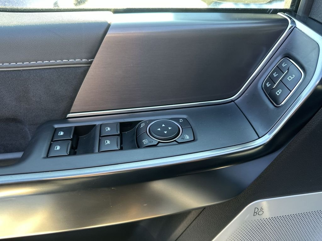 New 2026 Star White Metallic Tri-Coat Ford Platinum® image 13
