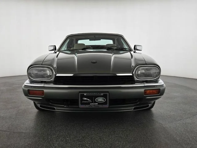 Used 1995 Green Jaguar 2+2 image 8