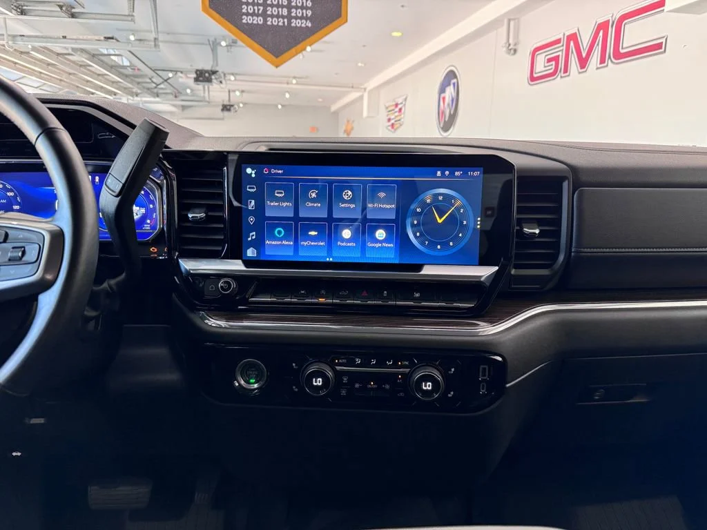2023 Chevrolet Silverado 1500 RST - Photo 19