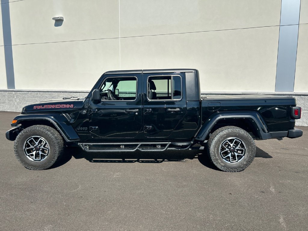Used 2024 Black Jeep Sport S image 4