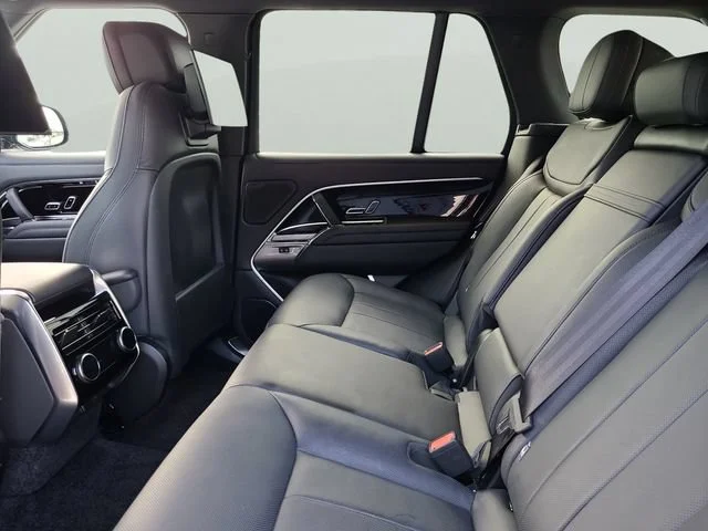 Used 2023 Black Land Rover SE image 34