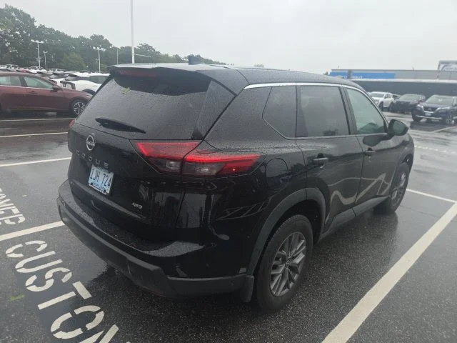 Used 2024 Black Nissan S image 3