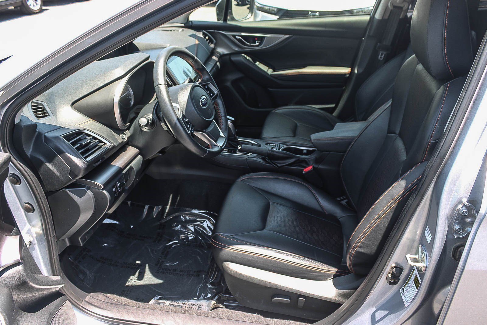 Used 2022 Ice Silver Metallic Subaru Limited image 18