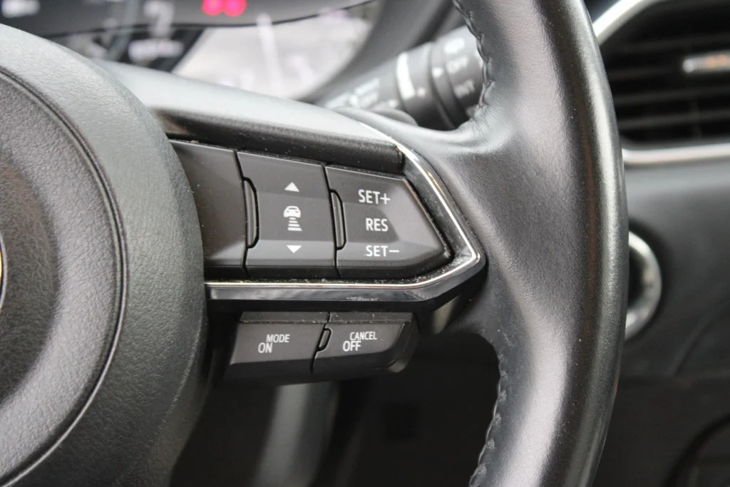 Used 2021 White Mazda Grand Touring image 27