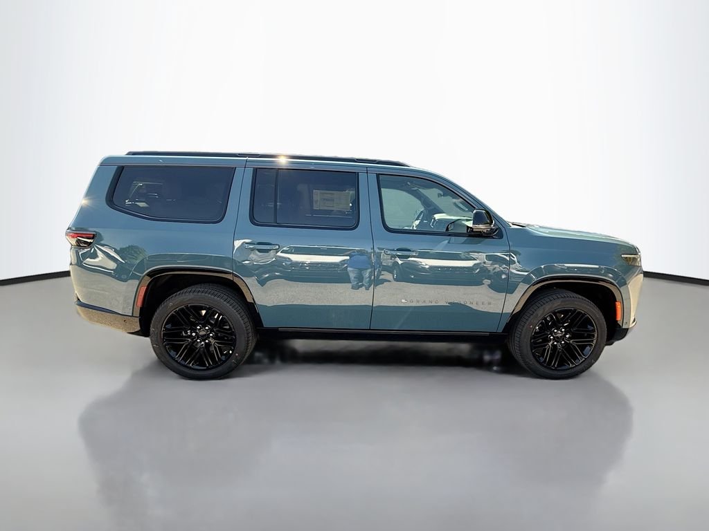 New 2026 Steel Blue Exterior Paint Jeep Limited Reserve image 3