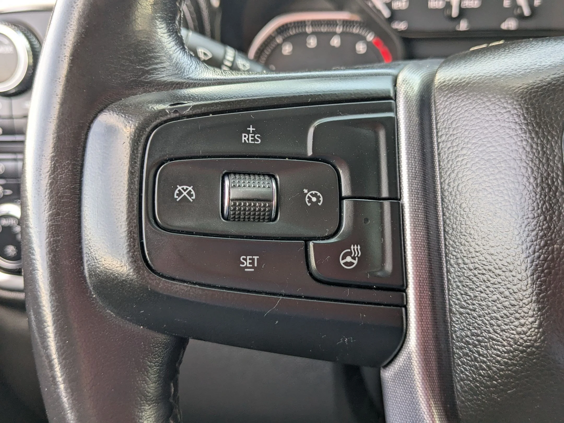 Used 2021 Quicksilver Metallic GMC Elevation image 18