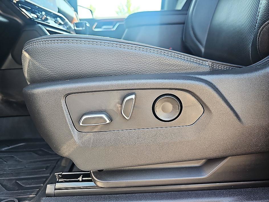 Used 2023 Titanium Rush Metallic GMC Denali image 17