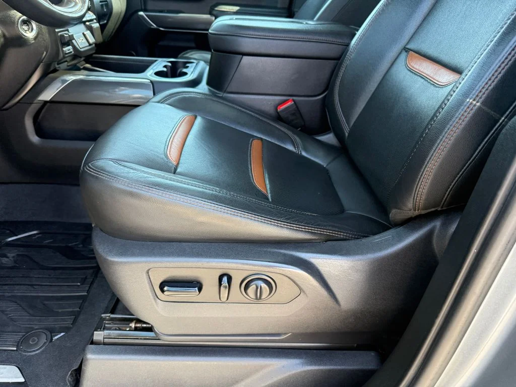 Used 2019  GMC AT4 image 22